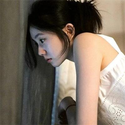 卿何薄命